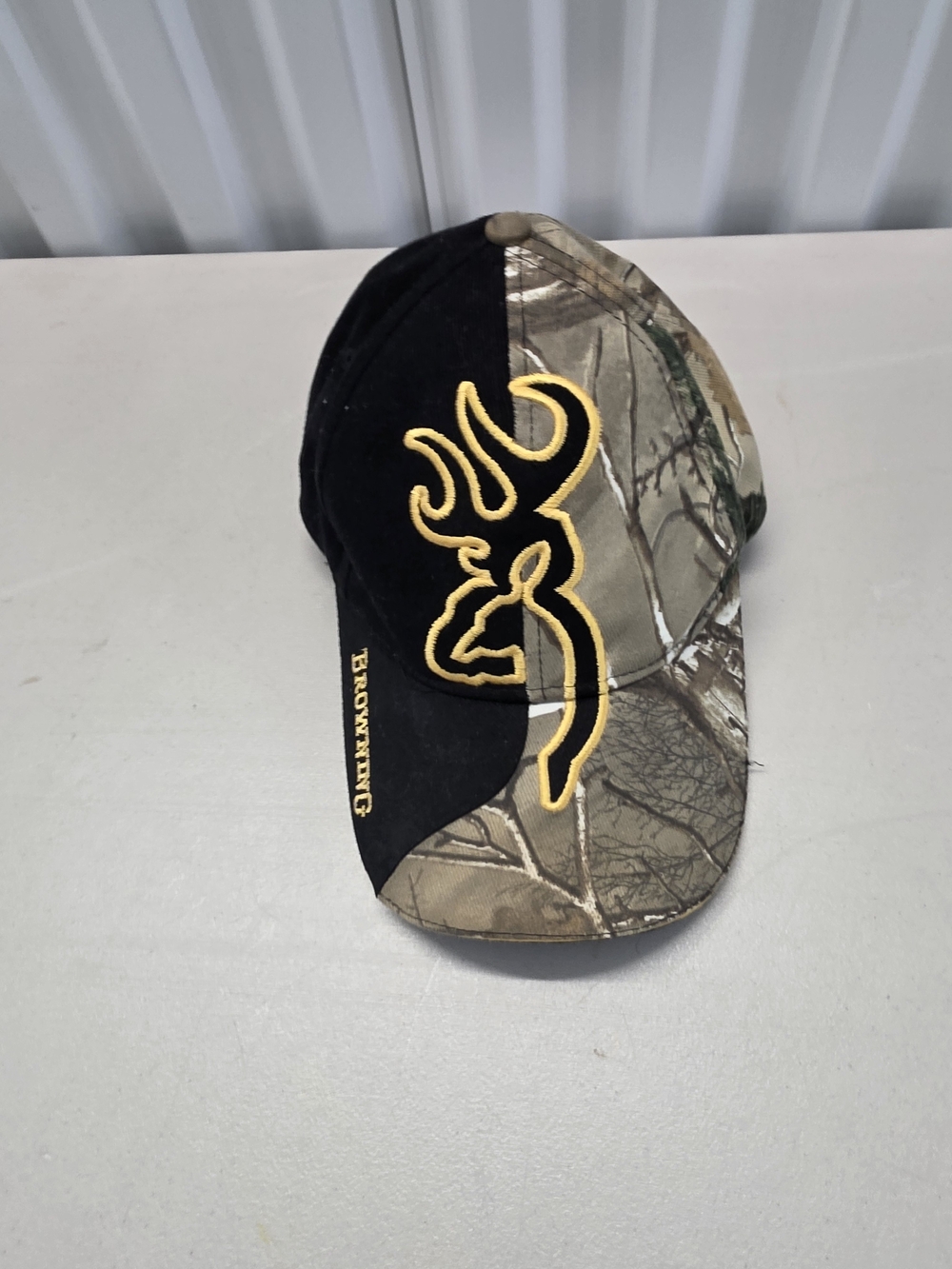 Browning Mens Realtree Camo Black Split Panel Buckmark Logo Adjustable Hat Cap